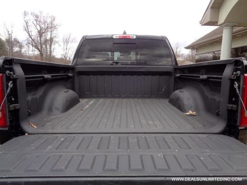 Used 2021 RAM 1500 Laramie image 24