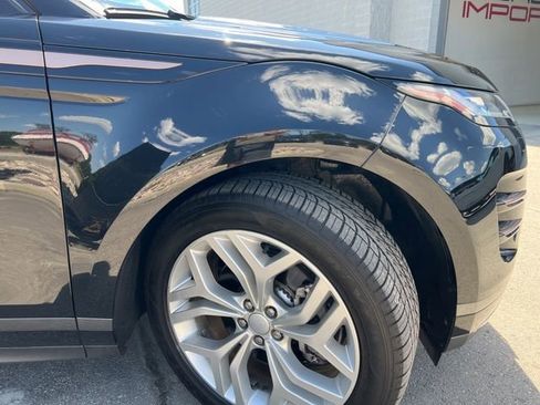 Used 2022 Land Rover Range Rover Evoque R-Dynamic SE image 4