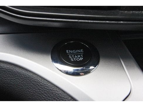 Used 2023 Ford Explorer XLT RWD image 30