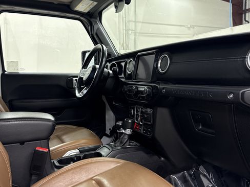 Used 2021 Jeep Wrangler Unlimited Rubicon 4xe w/ Cold Weather Group image 12