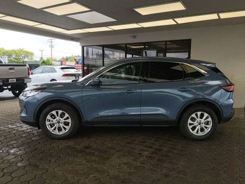 Used 2023 Ford Escape Active w/ Tech Pack #2 AWD/4WD image 11