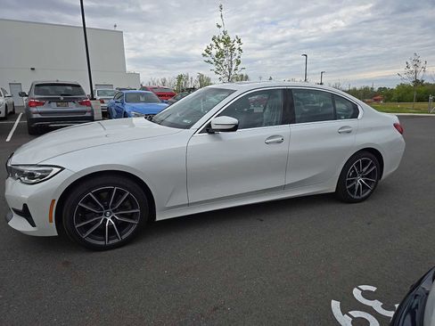 Used 2019 BMW 330i xDrive Sedan w/ Convenience Package AWD/4WD image 1