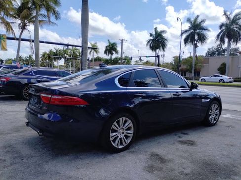Used 2017 Jaguar XF Premium RWD image 15