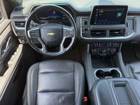 Used 2022 Chevrolet Tahoe LT w/ Luxury Package AWD/4WD image 12