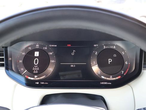 Used 2023 Land Rover Range Rover Long Wheelbase SE AWD/4WD image 30
