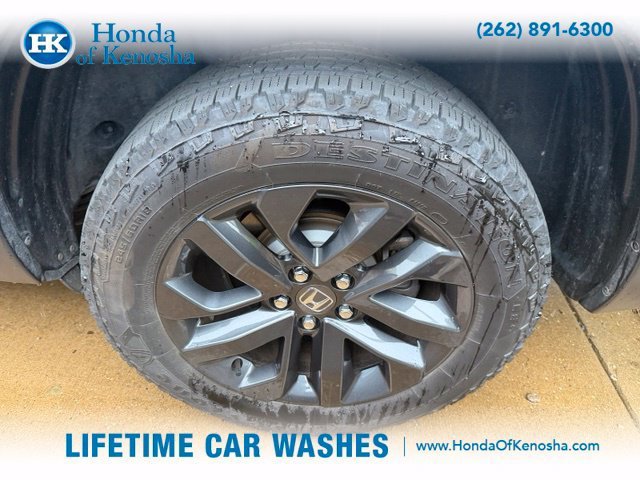 Used 2025 Honda Ridgeline Sport image 3