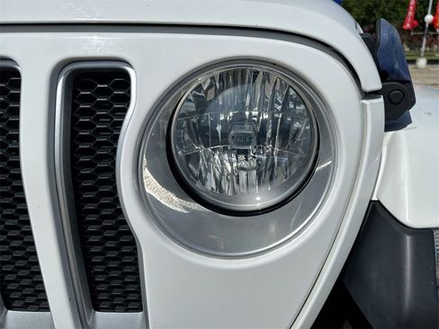 Used 2020 Jeep Wrangler Unlimited Sahara w/ Dual Top Group image 10