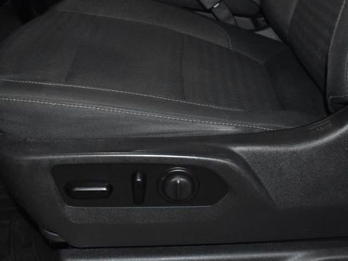 Used 2019 GMC Sierra 1500 SLE w/ SLE Value Package image 15