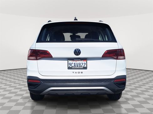Used 2022 Volkswagen Taos S image 6