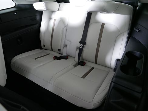 Used 2024 MAZDA CX-90 Plug-In Hybrid w/ Premium Plus AWD/4WD image 33
