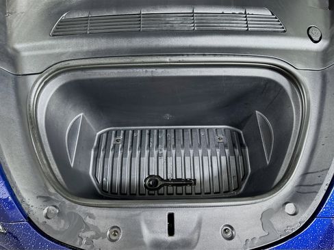 Used 2023 Tesla Model Y Long Range image 33