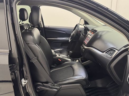 Used 2019 Dodge Journey Crossroad AWD/4WD image 27