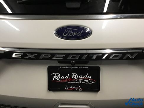 Used 2019 Ford Expedition Limited w/ Equipment Group 301A image 9