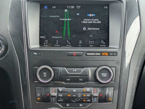 Used 2019 Ford Explorer XLT w/ Equipment Group 202A FWD image 29