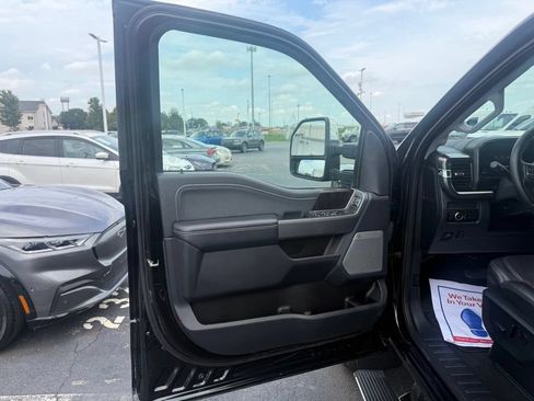 Used 2025 Ford F350 Lariat w/ Lariat Ultimate Package AWD/4WD image 18