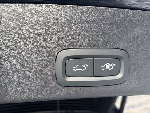 New 2026 Volvo XC40 B5 Ultra w/ Protection Package Premier AWD/4WD image 48