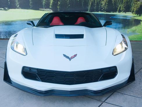 Used 2019 Chevrolet Corvette Grand Sport w/ Carbon Flash Badge Package image 2