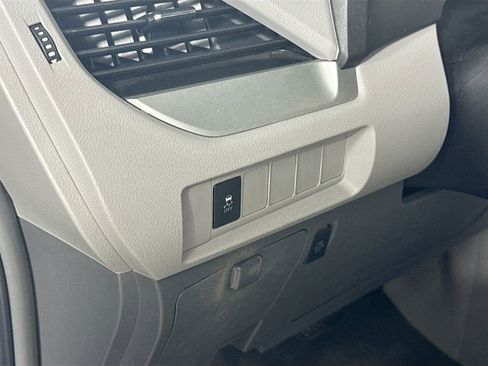 Used 2015 Toyota Sienna LE image 10