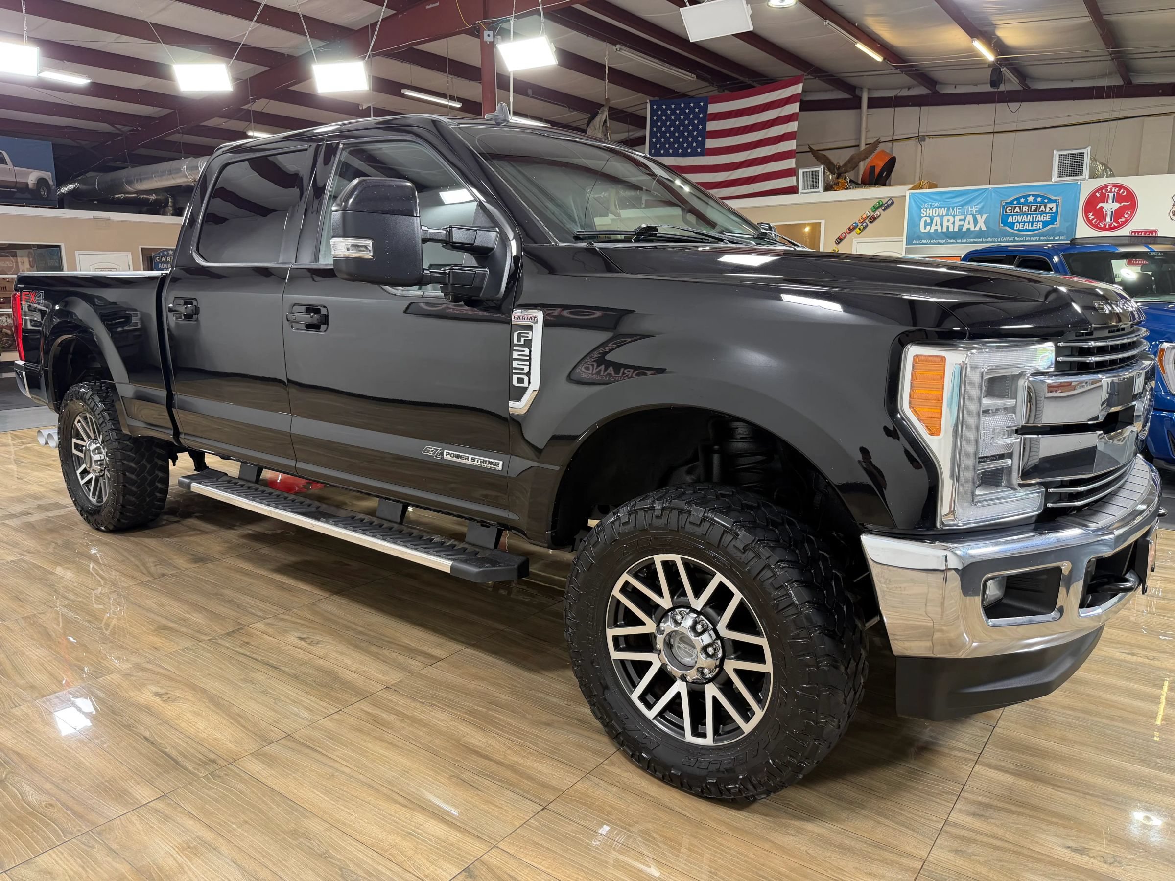 Used 2019 Ford F250 Lariat w/ Lariat Ultimate Package AWD/4WD image 3