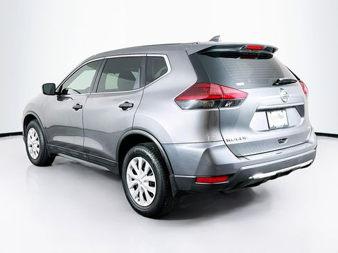 Used 2018 Nissan Rogue S AWD/4WD image 5