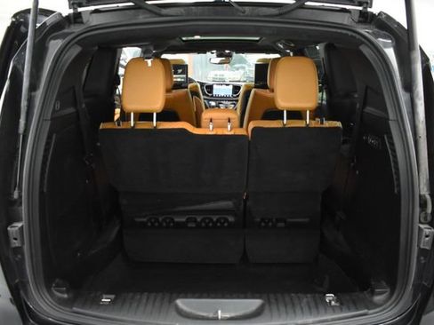 Used 2022 Chrysler Pacifica Pinnacle image 36