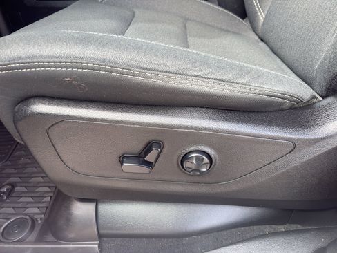 Used 2019 RAM 1500 Big Horn AWD/4WD image 15