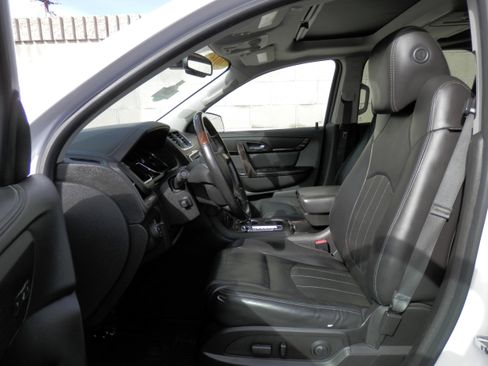 Used 2016 GMC Acadia Denali image 16