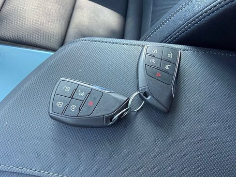 Used 2024 Chevrolet Equinox EV LT FWD image 5