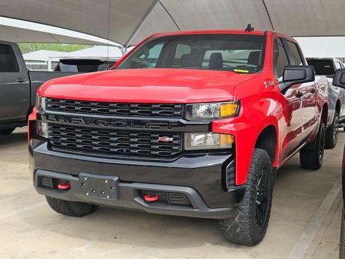 Used 2021 Chevrolet Silverado 1500 Custom Trail Boss w/ LPO, Dark Essentials Package image 5