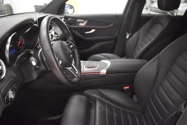 Used 2022 Mercedes-Benz GLC 300 4MATIC image 22