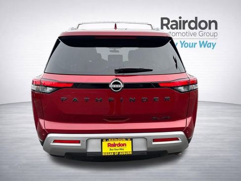 Used 2023 Nissan Pathfinder SL w/ Black Appearance Package image 7