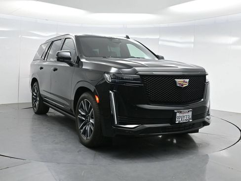 Used 2024 Cadillac Escalade Sport w/ Touring Package AWD/4WD image 72