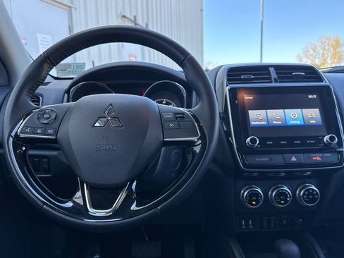 Used 2024 Mitsubishi Outlander Sport SE image 14