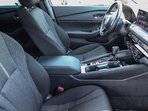 Used 2025 Honda Accord Sport image 18