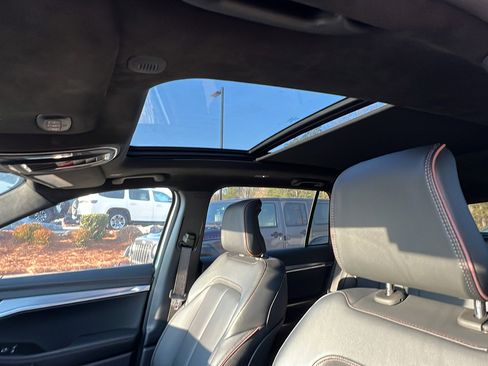 Used 2024 Jeep Wagoneer Launch Edition w/ Trailer Tow Group image 19