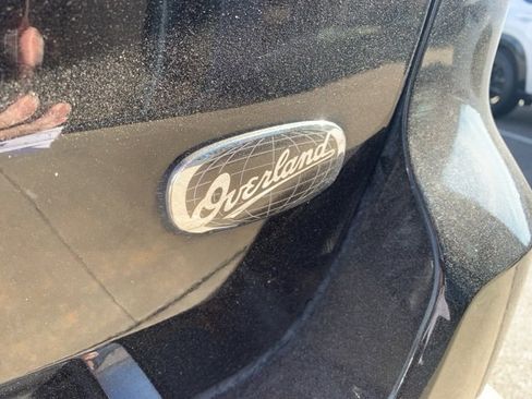 Used 2018 Jeep Grand Cherokee Overland image 8