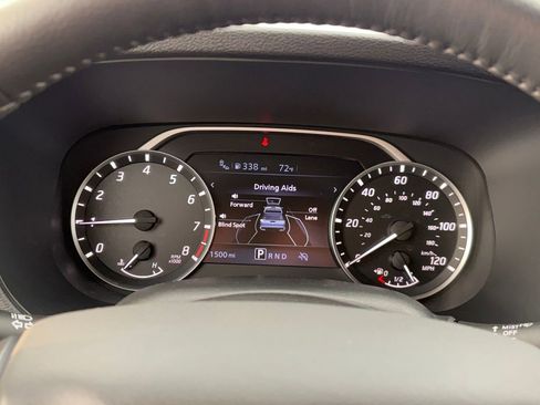 Used 2024 Nissan Frontier SV w/ Technology Package image 14