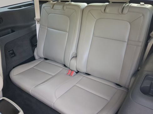 Used 2023 Lincoln Aviator Reserve w/ Equipment Group 201A RWD image 54