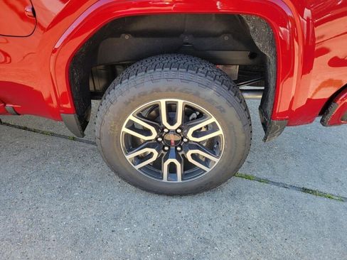 New 2026 GMC Sierra 1500 AT4 w/ AT4 Premium Package image 7