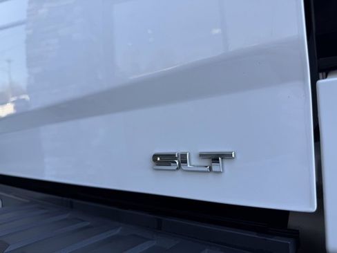 Used 2018 GMC Sierra 1500 SLT w/ SLT Premium Package image 23