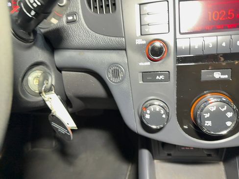 Used 2012 Kia Forte EX w/ Fuel Economy Pkg FWD image 25