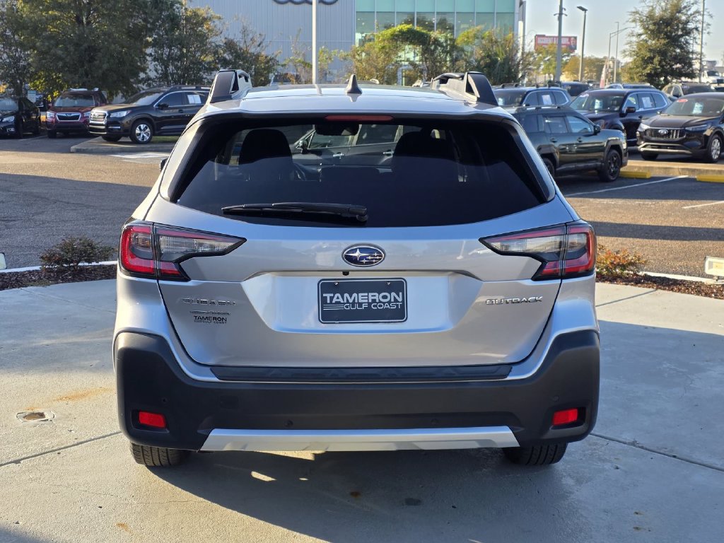 Used 2024 Subaru Outback Limited AWD/4WD image 3