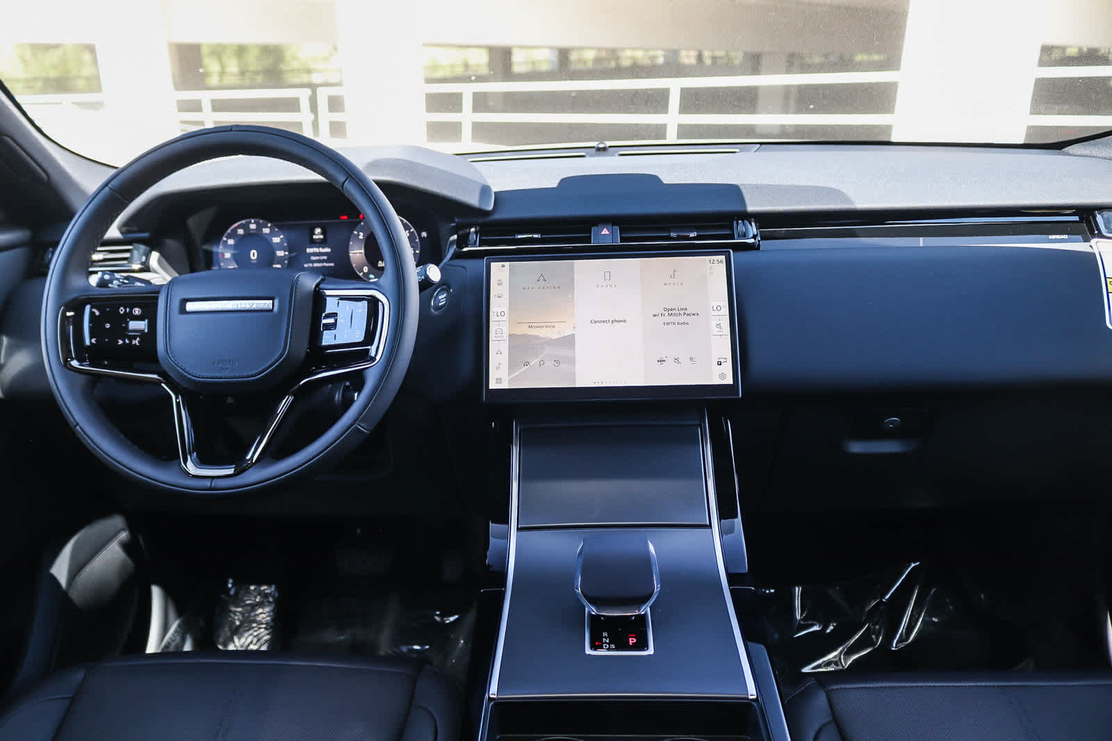 New 2026 Land Rover Range Rover Velar S AWD/4WD image 12