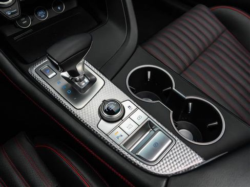 Used 2023 Genesis G70 2.0T w/ Sport Prestige Package RWD image 23