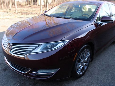 Used 2013 Lincoln MKZ image 35