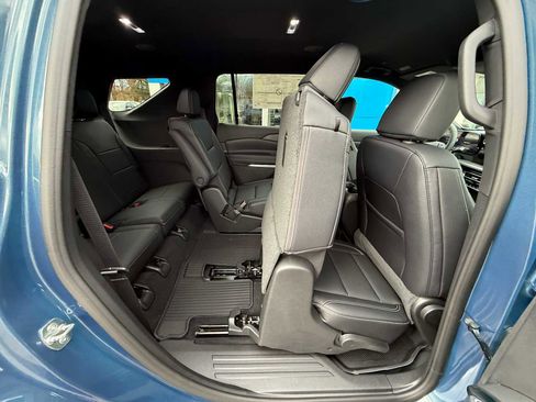 New 2026 Chevrolet Traverse LT image 32