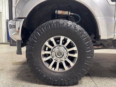 Used 2020 Ford F250 Lariat image 4