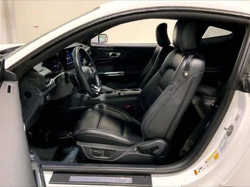 Used 2024 Ford Mustang GT Premium RWD image 17
