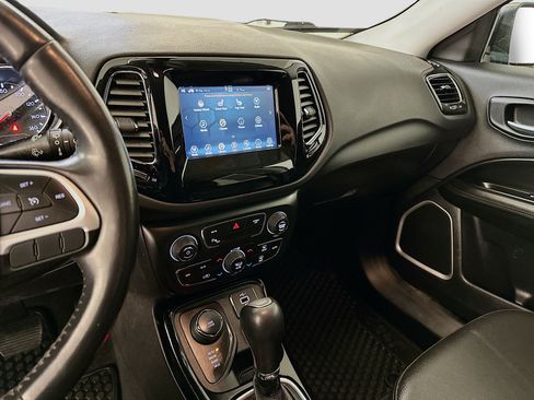 Used 2020 Jeep Compass Latitude image 26