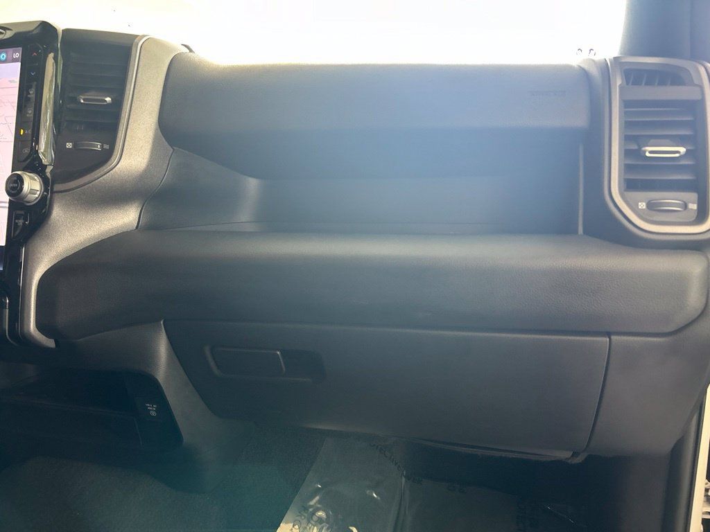 Used 2025 RAM 3500 Tradesman AWD/4WD image 28